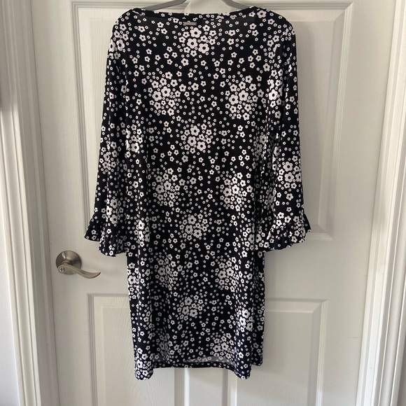 🌷NWT🌷Michael Kors🌷Dress🌷XL🌹 - Picture 2 of 3
